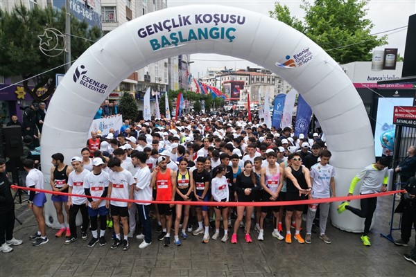 Esenler'de “Gençlik Koşusu” düzenlendi<