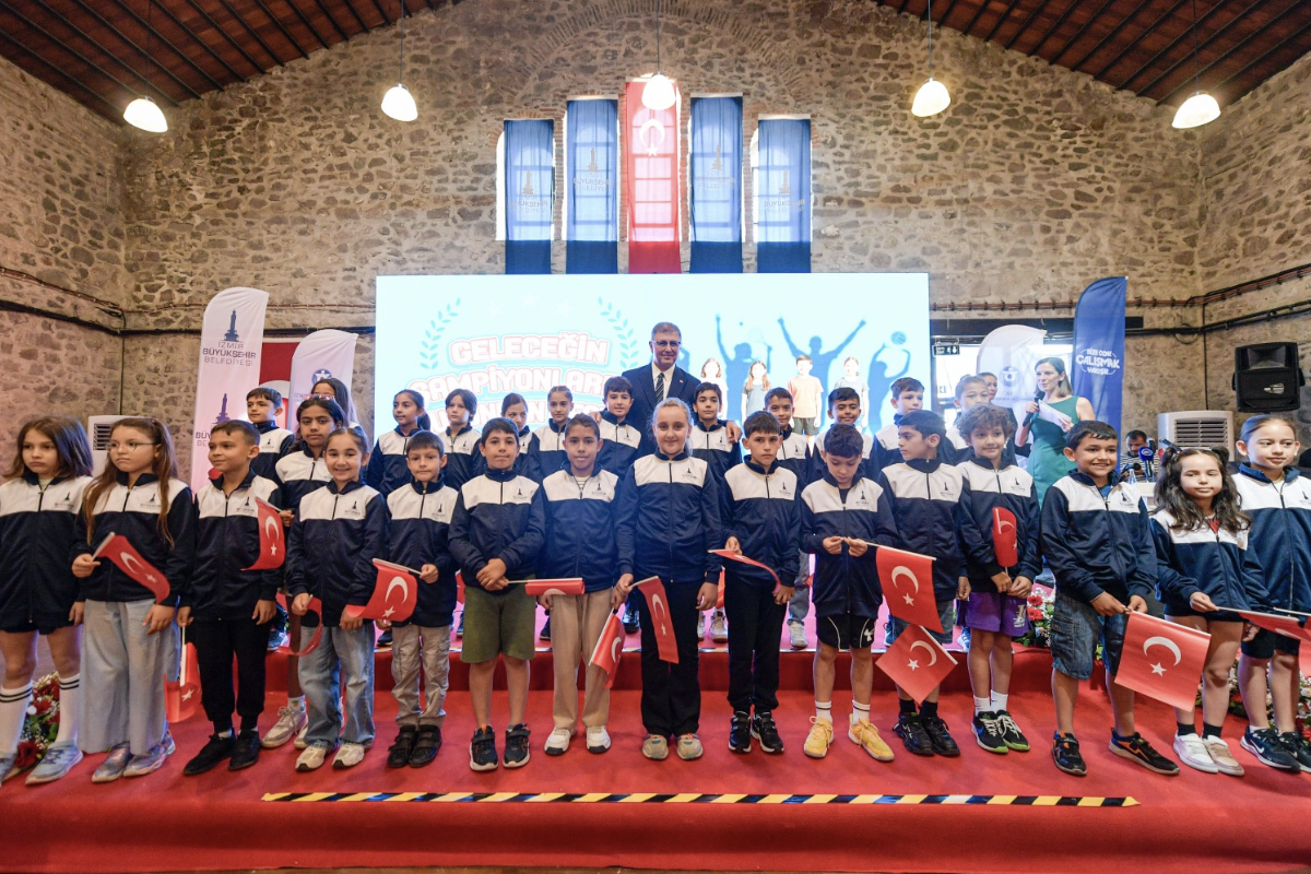 İzmir'de Geleceğin Şampiyonları projesi başladı<