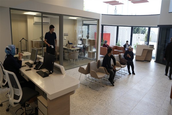 Kartal'da yeni bir poliklinik hizmet binası açıldı <