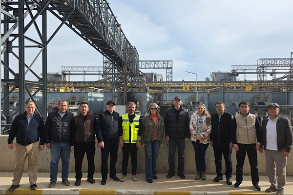 Kırgızistan heyeti, Büyükşehir’in Kızıllı Katı Atık Tesisi'ni ziyaret etti