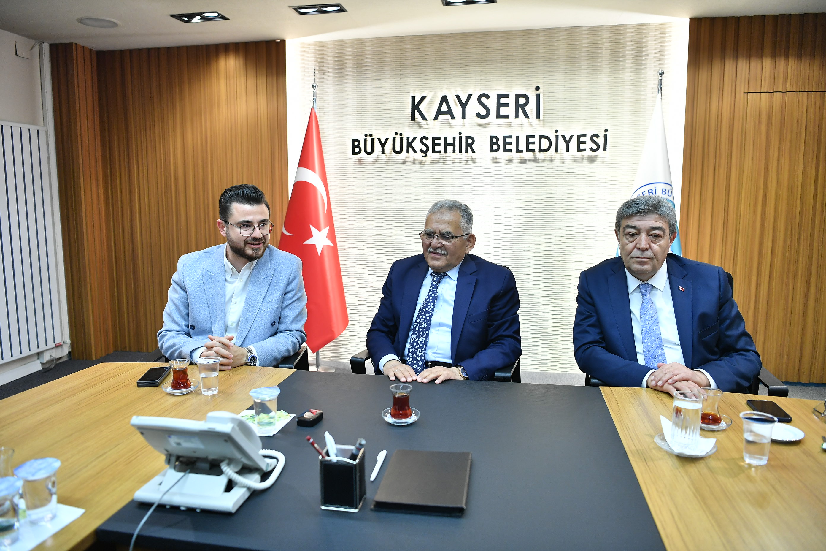  Büyükkılıç, Türk-İş Kayseri İl Temsilcisi Güven ve beraberindeki heyeti kabul etti<