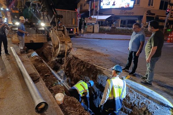 Başkan Büyükkılıç: İçme suyu altyapımızı gece çalışmalarıyla güçlendiriyoruz<