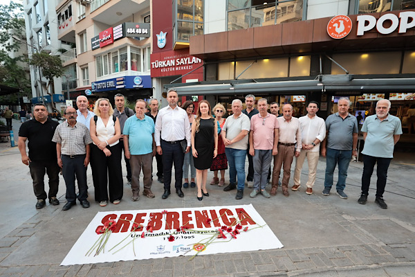Konak’ta Srebrenitsa Katliamı kurbanları anıldı<