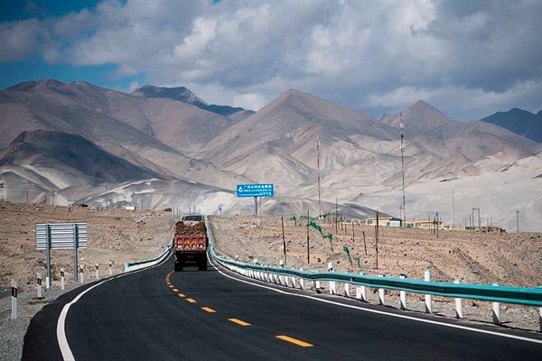 Xinjiang Uygur Özerk Bölgesi’ne 12 milyar dolarlık yatırım yapılacak