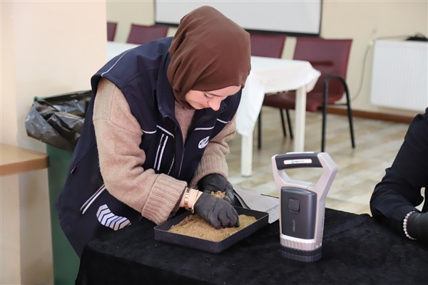 Eskişehir'de 23 bin 28 dekarlık tarım arazisi incelendi<