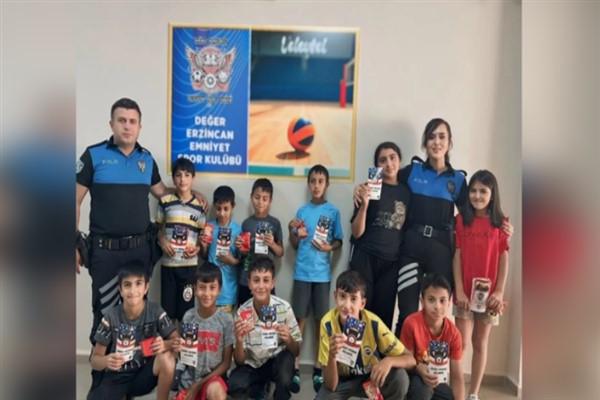 Erzincan'da öğrencilere güvenlik eğitimi verildi<