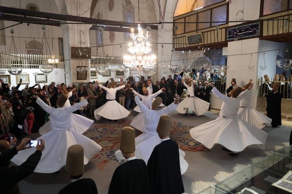 Konya’da Mevlana’nın 798. yılına özel etkinlikler başladı<