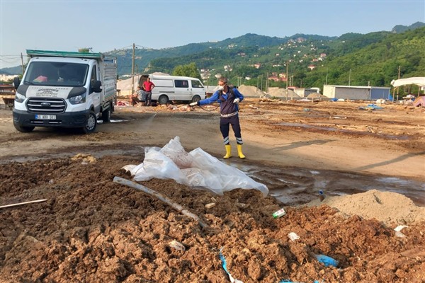 Kurban alanlarında hijyen mesaisi<