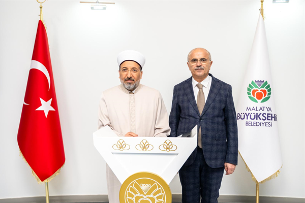 Diyanet İşleri Başkanı Arpaguş'tan Büyükşehir'e ziyaret<