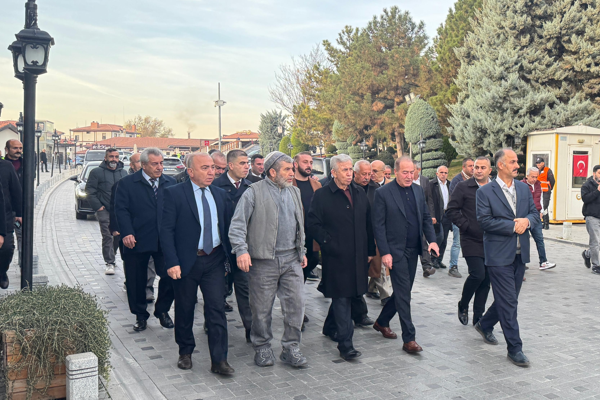 Başkan Yavaş, Hacı Bayram esnafıyla buluştu<