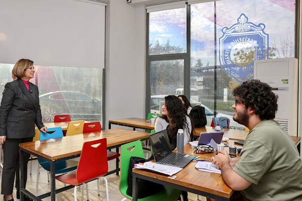 Eskişehir, yeni üniversite öğrencilerini karşılamaya hazırlanıyor<