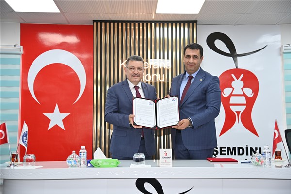 Trabzon ile Hakkari arasında kardeş şehir protokolü imzalandı<