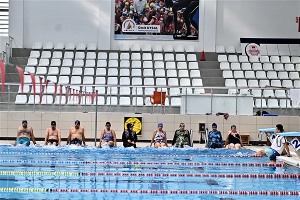 Muratpaşa’da ücretsiz yüzme eğitimleri 