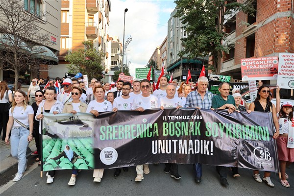 Srebrenitsa soykırımının kurbanları Bayrampaşa’da anıldı<