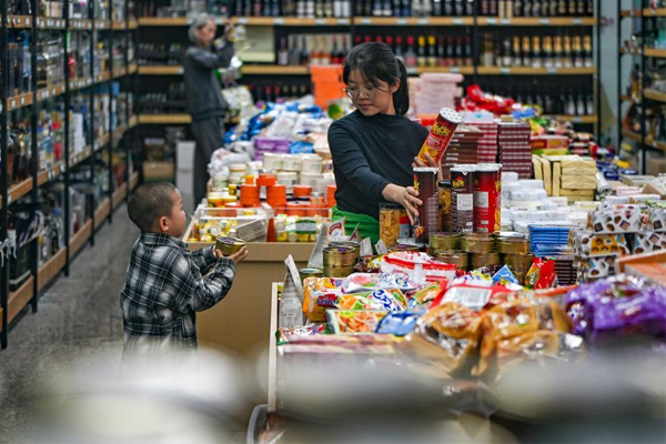 Xinjiang, küçük ölçekli sınır ticaretinde Çin genelindeki liderliğini koruyor<