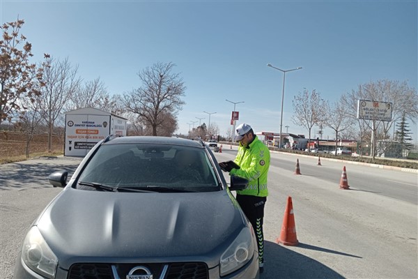 Karaman'da çeşitli suçlardan aranan 10 şahıs yakalandı