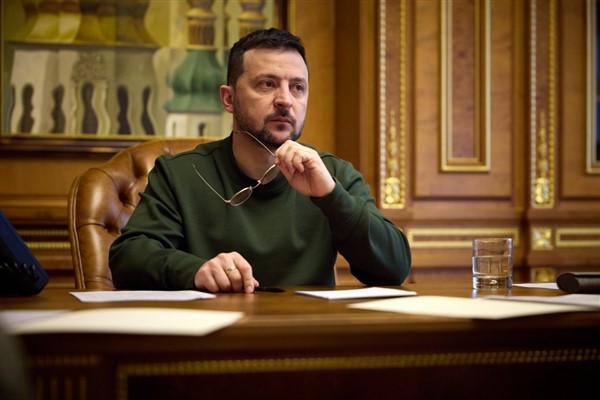Zelenski: Rusya, diğer ülkelerden bileşenler olmadan balistik füze üretemez<