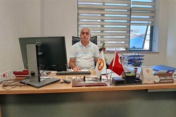 Yenisu: Hükümet kamu çalışanları ve emeklilerinin sıkıntılarını görmezden gelmiştir