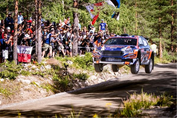 Türk ekip, WRC Finlandiya Rallisi Masters klasmanında birinci oldu<