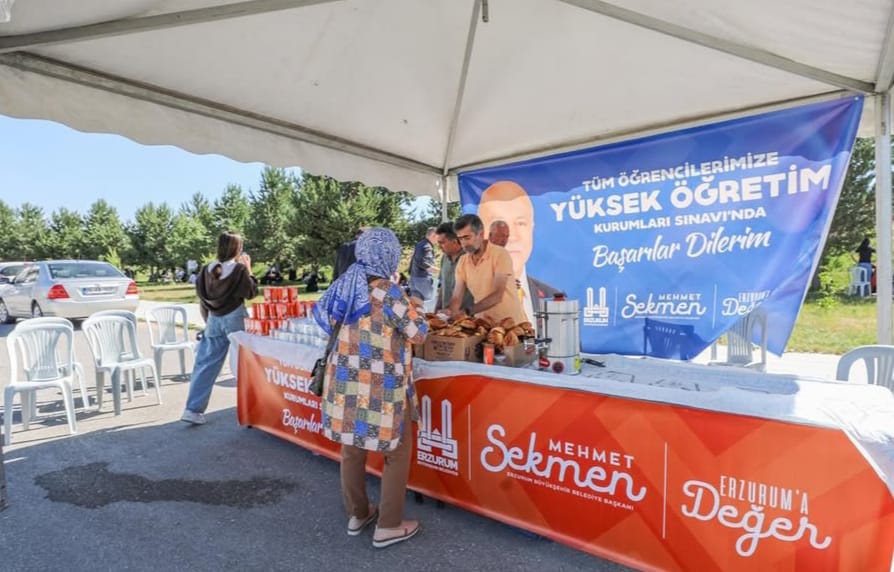 Erzurum Büyükşehir Belediyesi’nden YKS'ye giren öğrencilere destek<