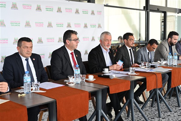 Başkan Başdeğirmen, muhtarlarla buluştu 