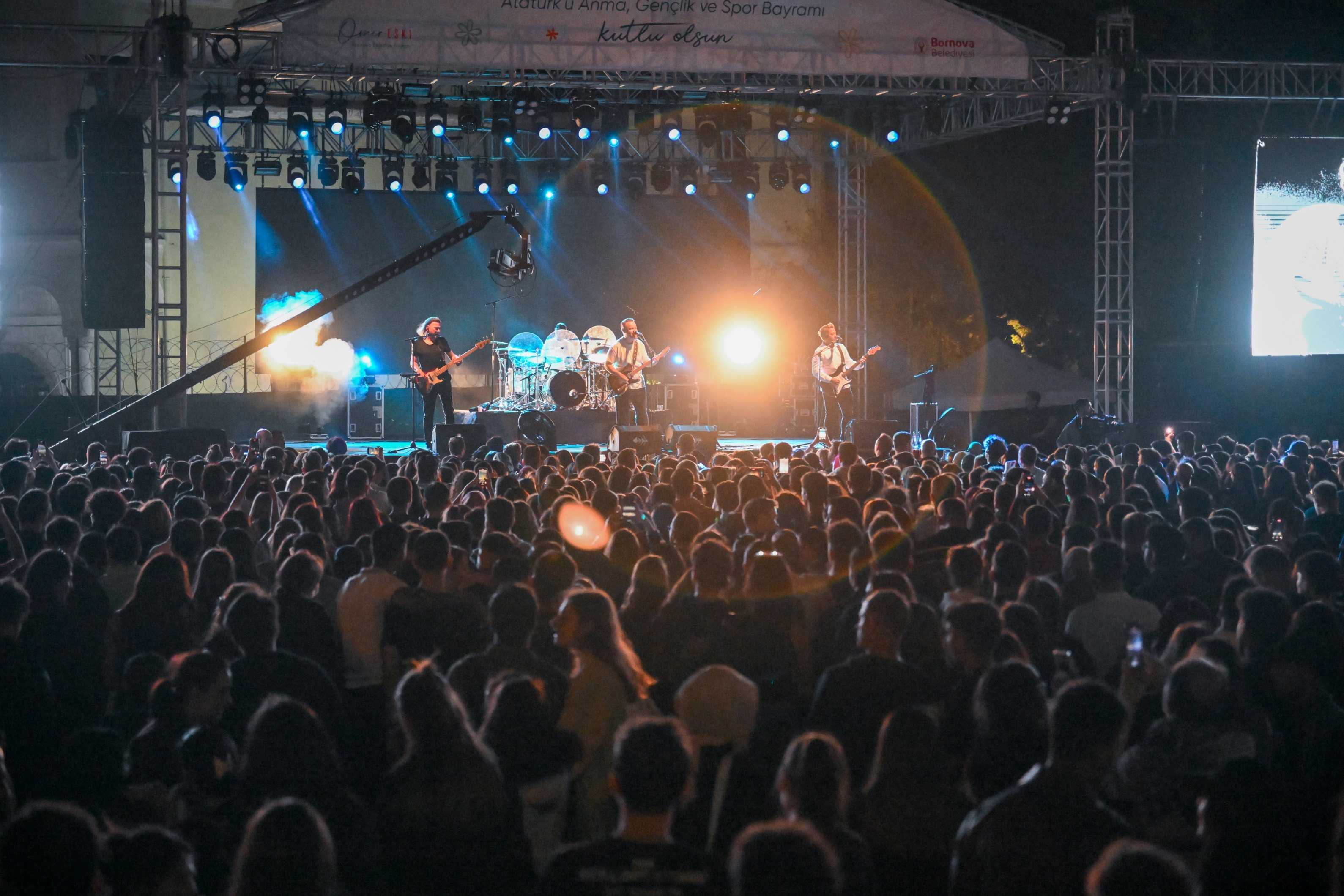 Bornova Belediyesi’nin düzenlediği Gençlik Festivali sona erdi<