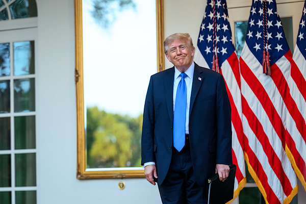 Trump: ABD’de yetişkinlere 5 bin dolarlık temettü ödemesi yapılacak<