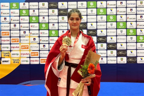 Dünya Judo Şampiyonası’nda Sinem Oruç, altın madalyanın sahibi oldu