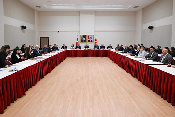 İhtisaslaştırılmış Çocuk Evleri için güçlendirici bakım modeli toplantısı yapıldı<