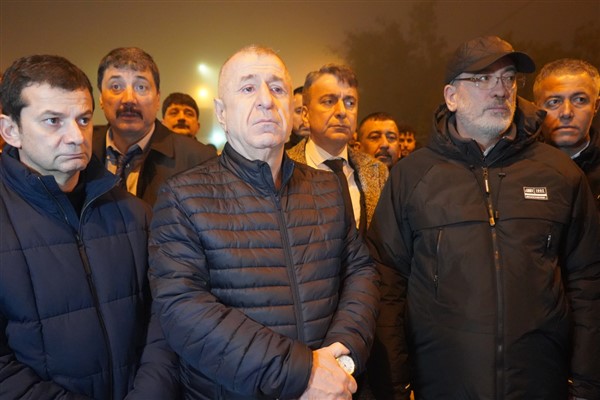 Özdağ, Hatay'da 6 Şubat depremi anma programına katıldı