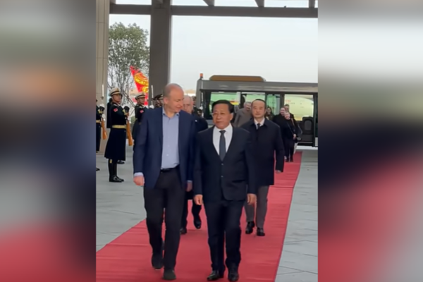 Çin lideri Xi Jinping, tüm ülkeleri uluslararası hukuka uymaya çağırdı<