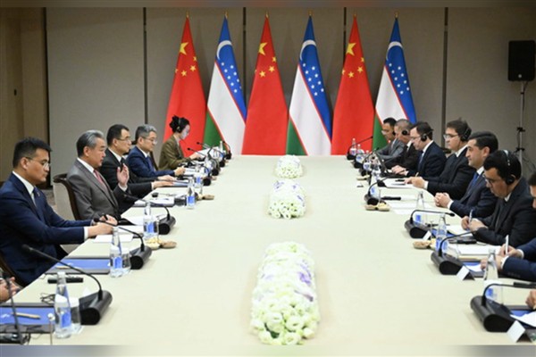 Çin ve Özbekistan dışişleri bakanları stratejik diyalog toplantısı yapıldı<