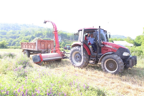 Ordu Büyükşehir'den besicilere 5’li karışım kaba yem desteği<