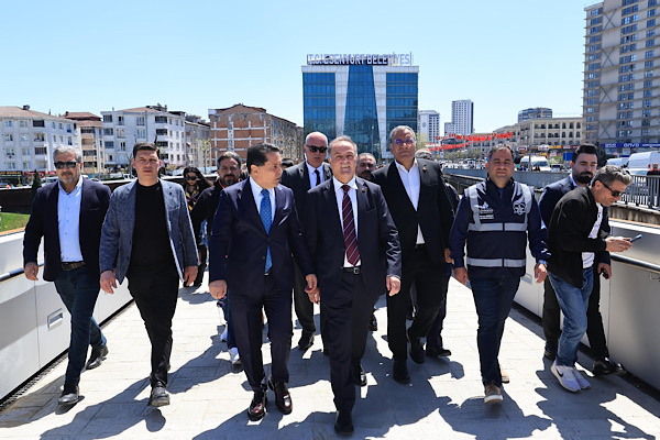 İBB Başkanvekili Aslan ve Özer, Esenyurt’ta incelemelerde bulundu<