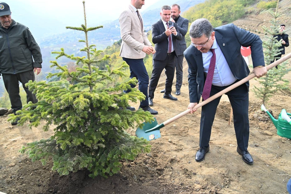 Başkan Genç: Çevreyi korumak ortak sorumluluğumuzdur