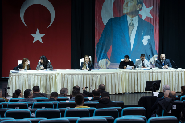 Konak Belediye Meclisi’nde yılın ilk toplantısı yapıldı<