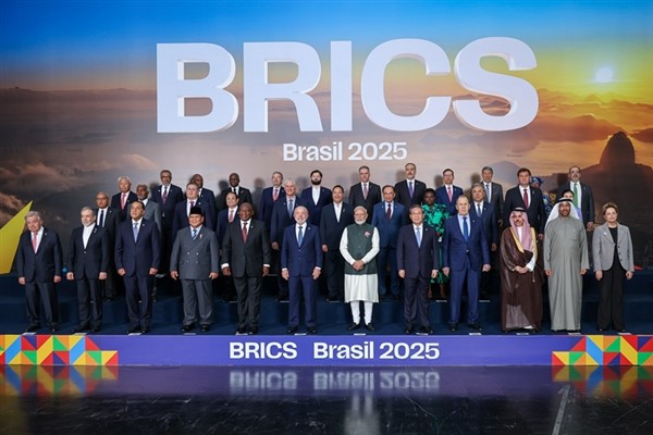 Başbakan Li, BRICS’te çok taraflılık, yapay zeka ve iklim değişikliğine dikkat çekti<