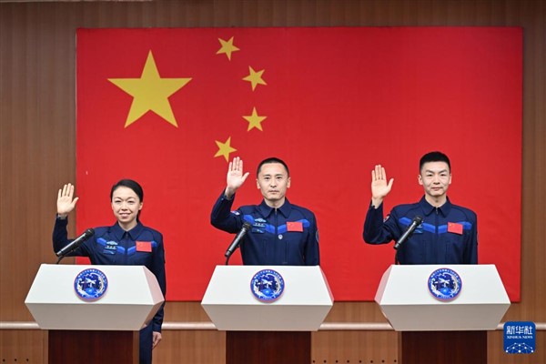 Shenzhou-23 insanlı uzay aracı yarın fırlatılacak<