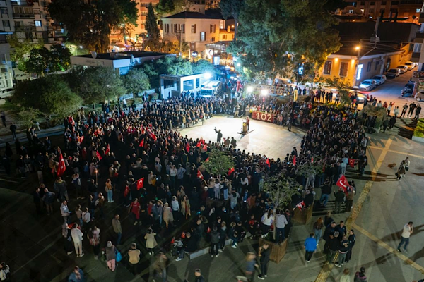 Buca'da  Cumhuriyet’in 102. yılı kutlandı