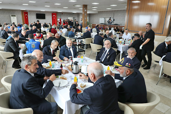  Ordu’da Gaziler Günü dolayısıyla yemek programı düzenlendi<