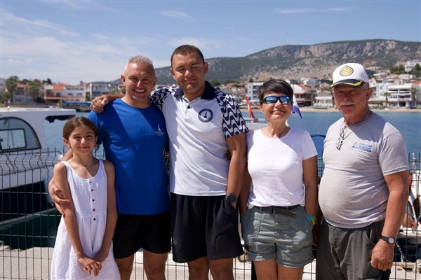 İzmirli sporcu Tuna, Manş yolcusu<