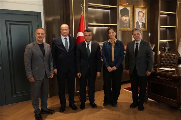 Mehmetçik Vakfı’ndan Başkan Doğan’a teşekkür ziyareti<