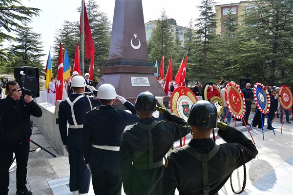 Şehit Hava Pilot Astsubay Çavuş Ahmet Tozluklu Şehitliği'nde tören düzenlendi