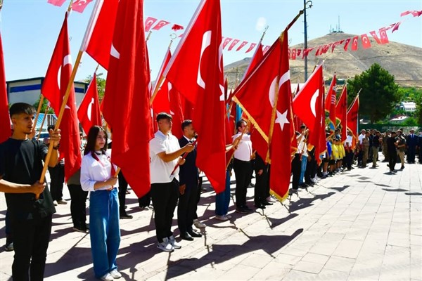 Bitlis'in düşman işgalinden kurtuluşunun 109. yılı kutlandı