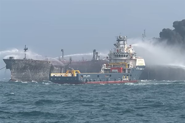 Kuzey Denizi'nde petrol tankeri ve kargo gemisi çarpışmasında bir denizci kayıp