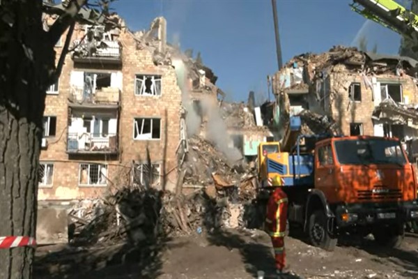 Rus füzeleri Kiev'i vurdu: En az 8 ölü, 38 yaralı