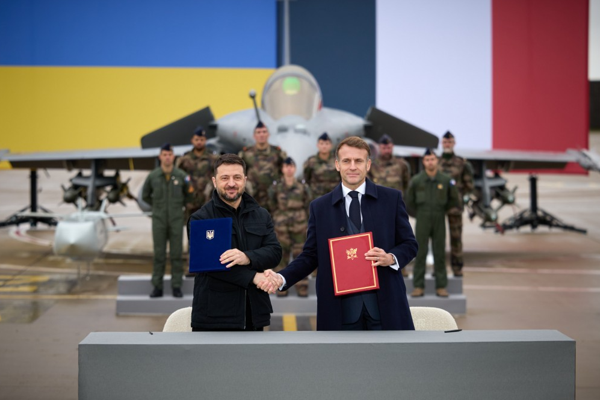 Ukrayna ile Fransa, Rafale savaş uçakları için imzayı attı<