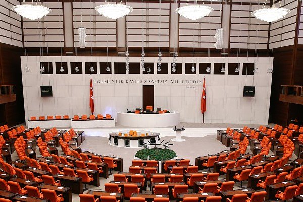 TBMM: Ana Bina ve Halkla İlişkiler Binası'na YeS-TR Çok İyi sertifikası