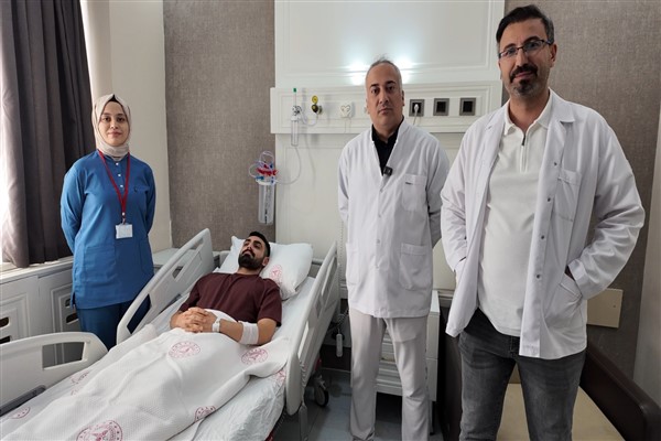 Aort damarında doğuştan daralma bulunan Murat Polat, sağlığına kavuştu<
