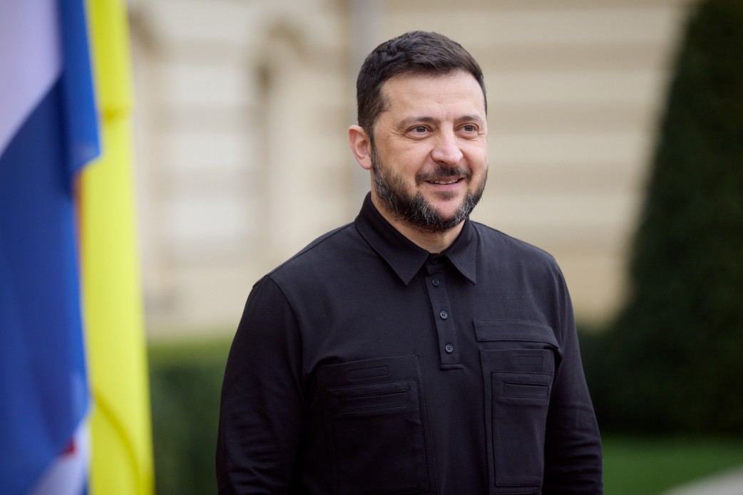 Zelenski: Ukrayna-Danimarka savunma iş birliği birçok alanda örnek teşkil ediyor<